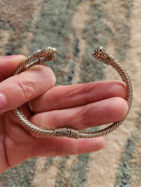 Sarda Sterling Clamper Bracelet - Picture 4 of 8